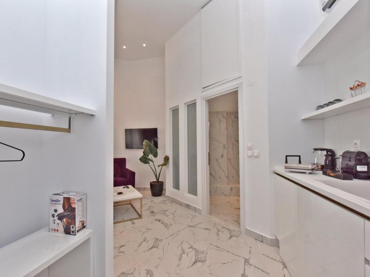 4 Elements Seaside Luxury Suites By Rentalspro Services Nea Moudania Halkidiki Экстерьер фото