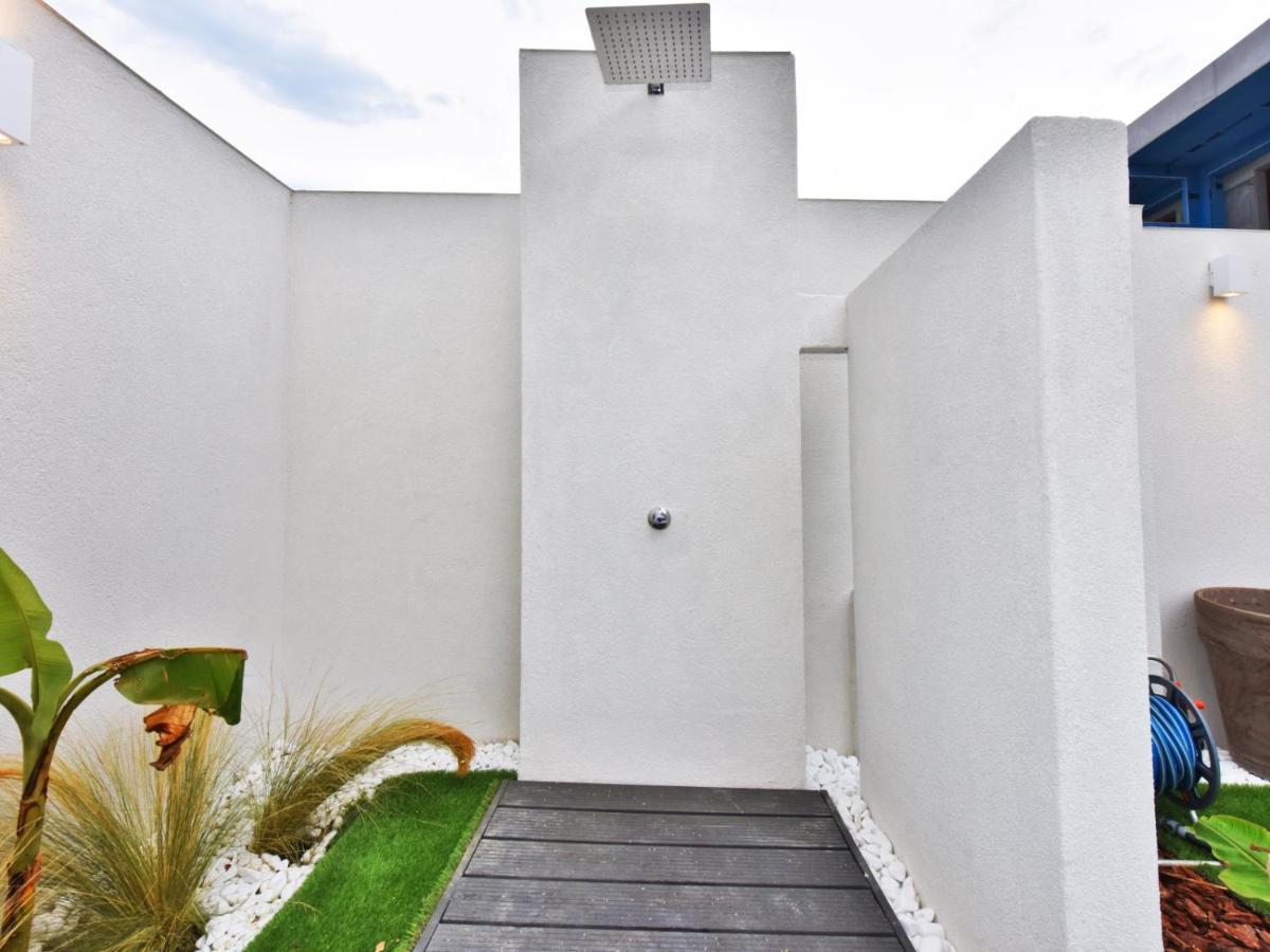 4 Elements Seaside Luxury Suites By Rentalspro Services Nea Moudania Halkidiki Экстерьер фото