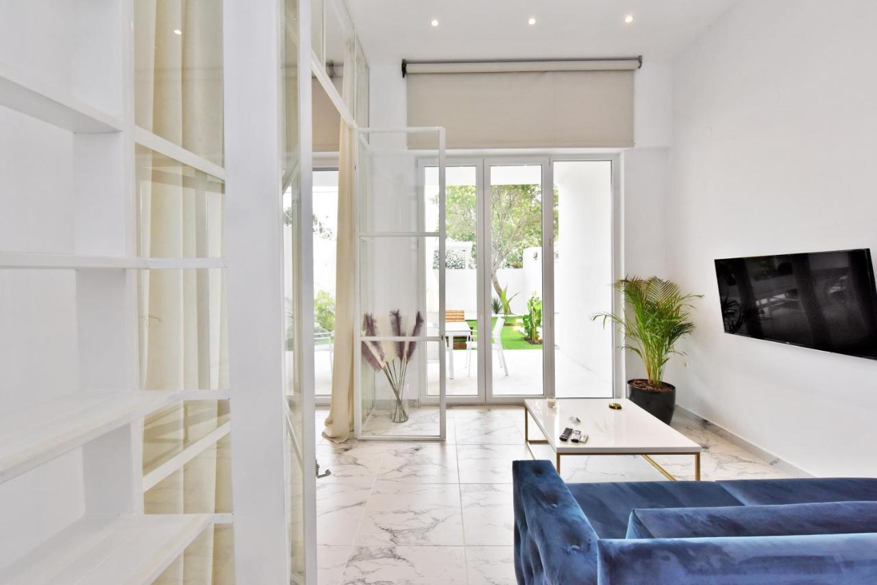 4 Elements Seaside Luxury Suites By Rentalspro Services Nea Moudania Halkidiki Экстерьер фото
