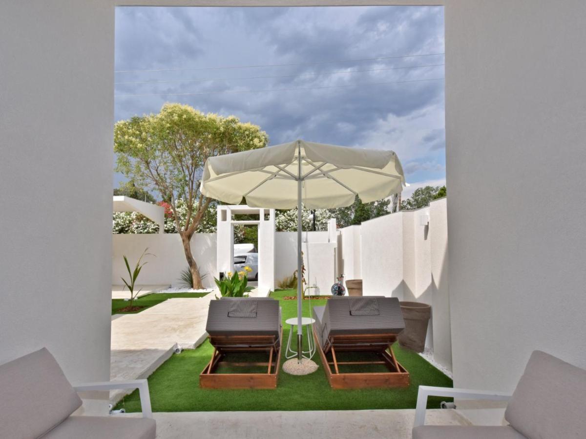 4 Elements Seaside Luxury Suites By Rentalspro Services Nea Moudania Halkidiki Экстерьер фото