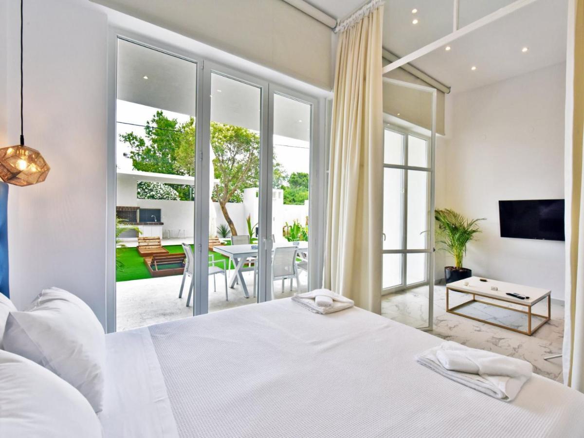 4 Elements Seaside Luxury Suites By Rentalspro Services Nea Moudania Halkidiki Экстерьер фото