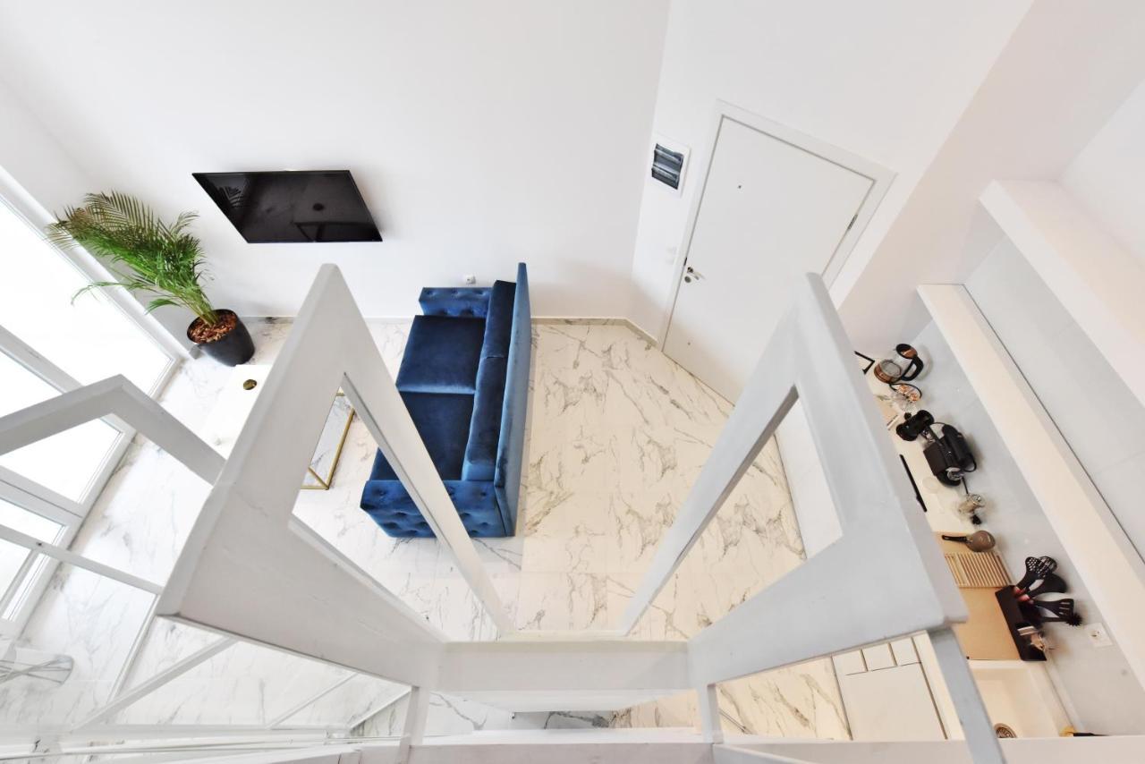 4 Elements Seaside Luxury Suites By Rentalspro Services Nea Moudania Halkidiki Экстерьер фото